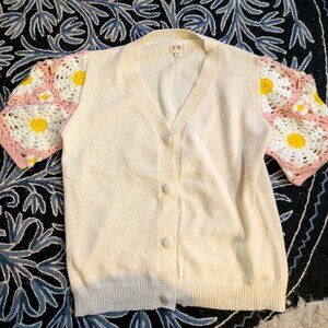 BiBi Women's Crocheted Pink Daisy Flower Sleeve Cardigan Size Medium